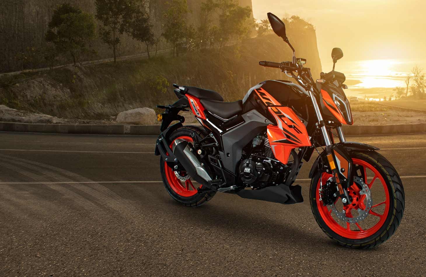 Moto pistera WOLF 250 en la pista