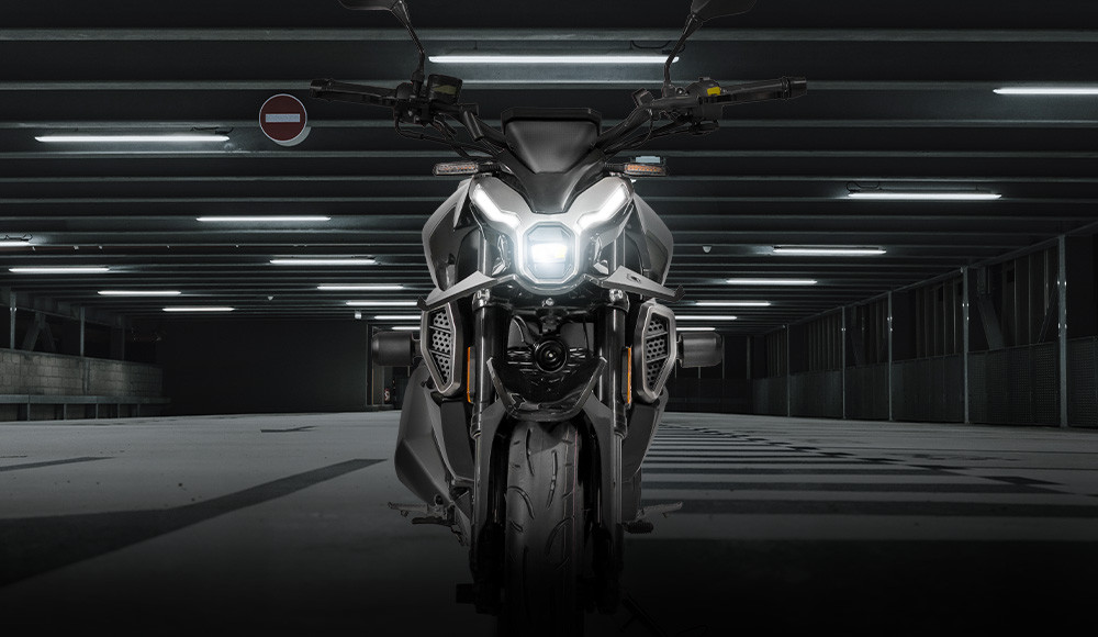 moto urbana mamba 300 parte frontal