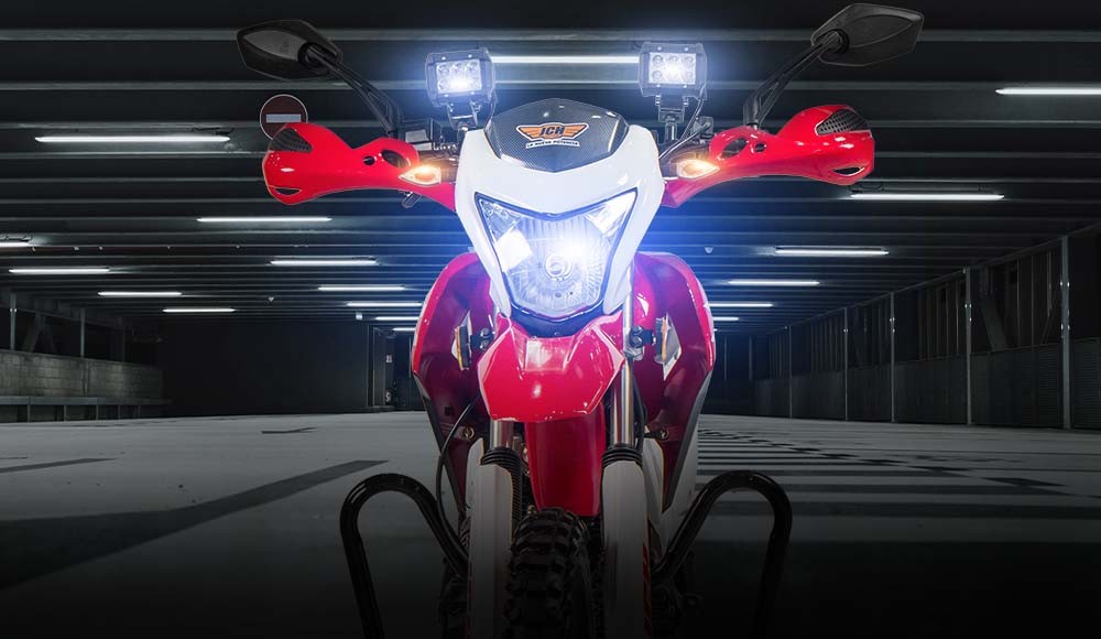 Moto todo terreno MRX 200 PRO parte frontal