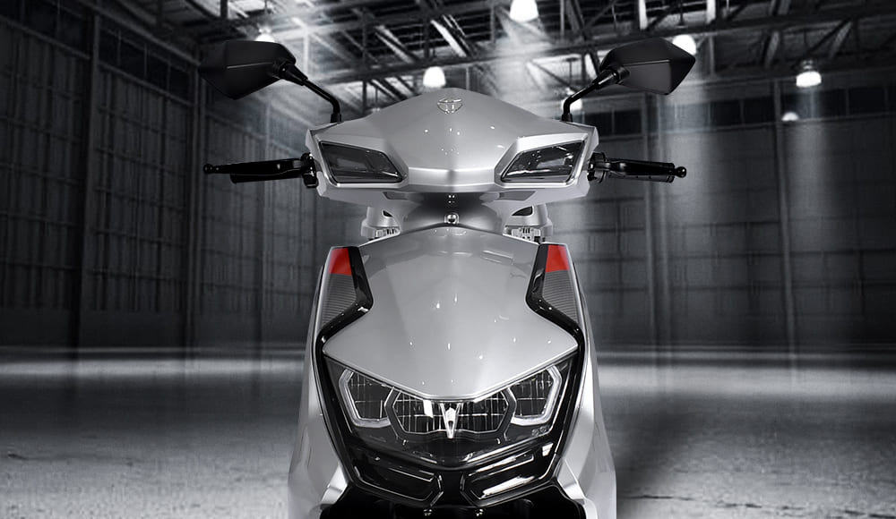 La Moto electrica RAYMAN tiene cara frontal moderna