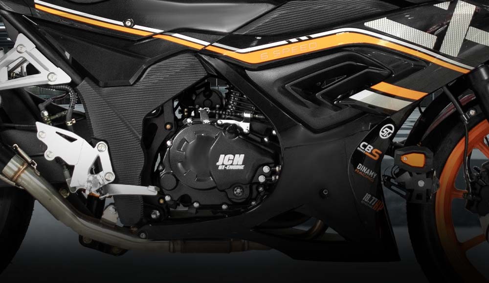 Motor de la Moto pistera RAPTOR R1